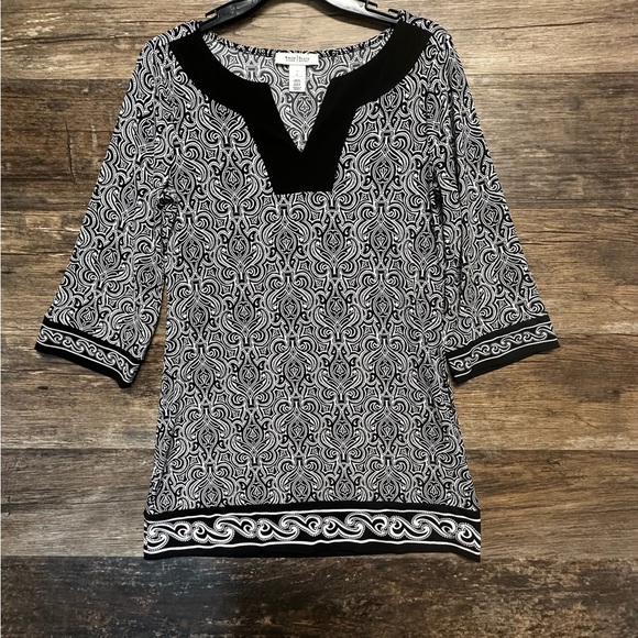 White House Black Market Black and White Tunic Dress with V-Neck - Picture 1 of 5